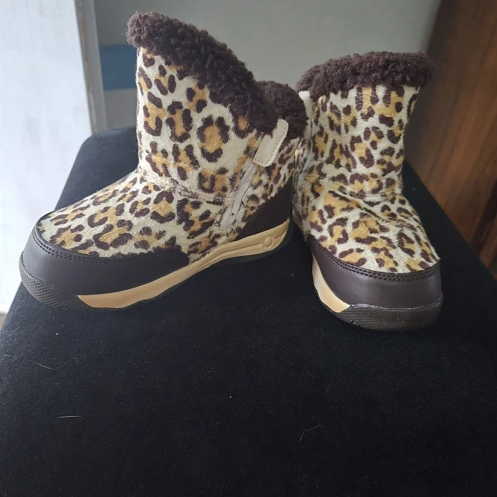 Nike Leopard Print Fur Boots